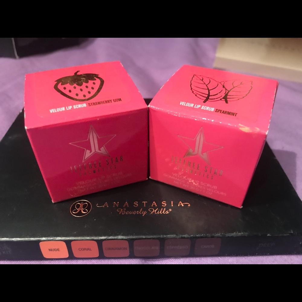 JFS lip scrubs